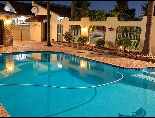 4 BEDROOM HOUSE FOR SALE IN KEMPTON PARK EXT 04